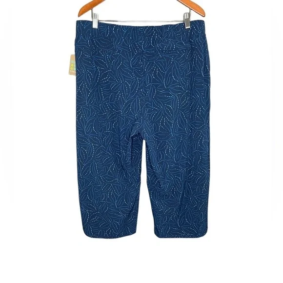 Title Nine Slaycation 2.0 Cropped Pants Kiyoshi Petite Midnight Print Blue NWT - Picture 3 of 10